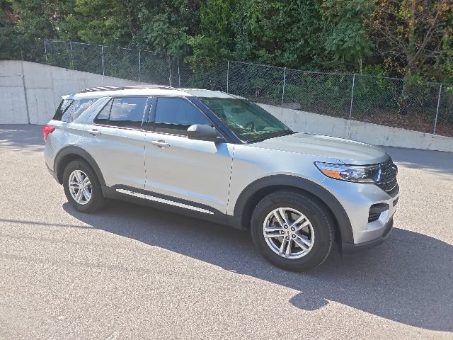 Certified 2023 Ford Explorer XLT RWD image 1