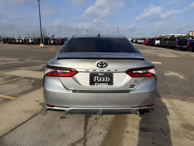 Used 2022 Toyota Camry SE w/ Convenience Package image 8