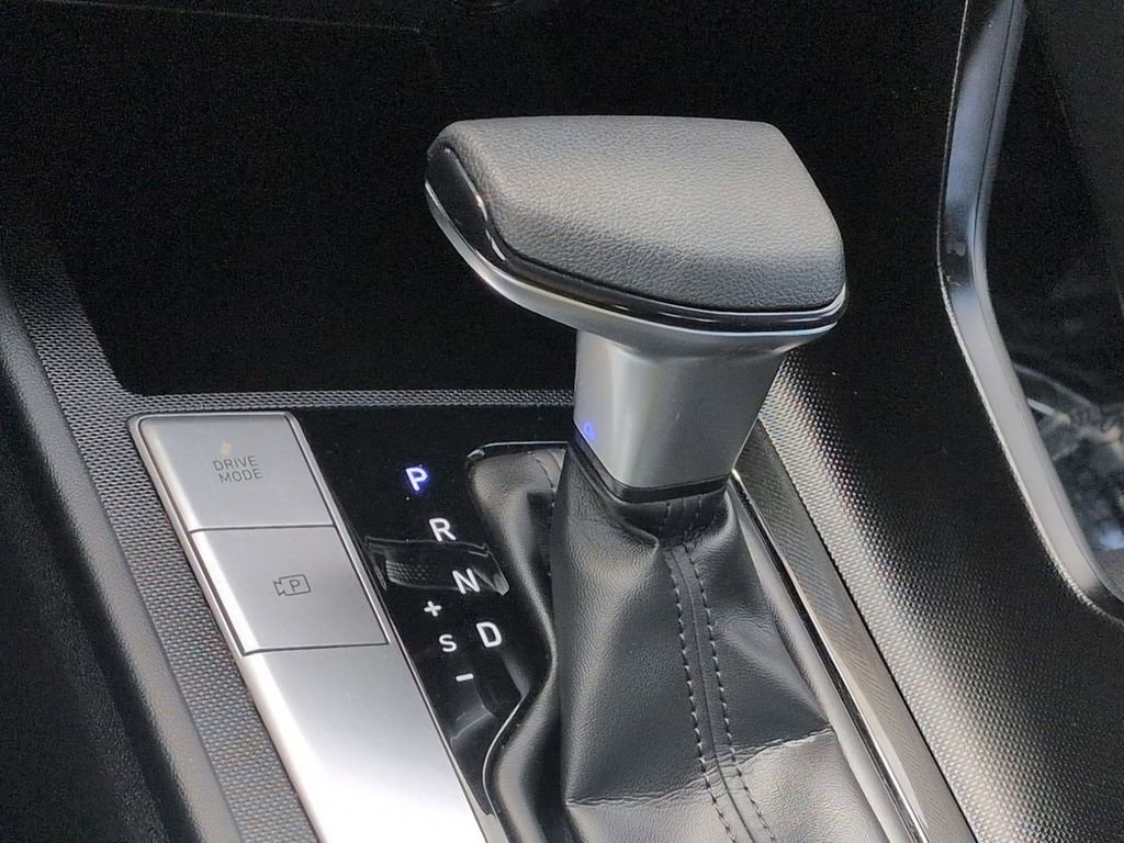 Used 2023 Hyundai Elantra SEL FWD image 16