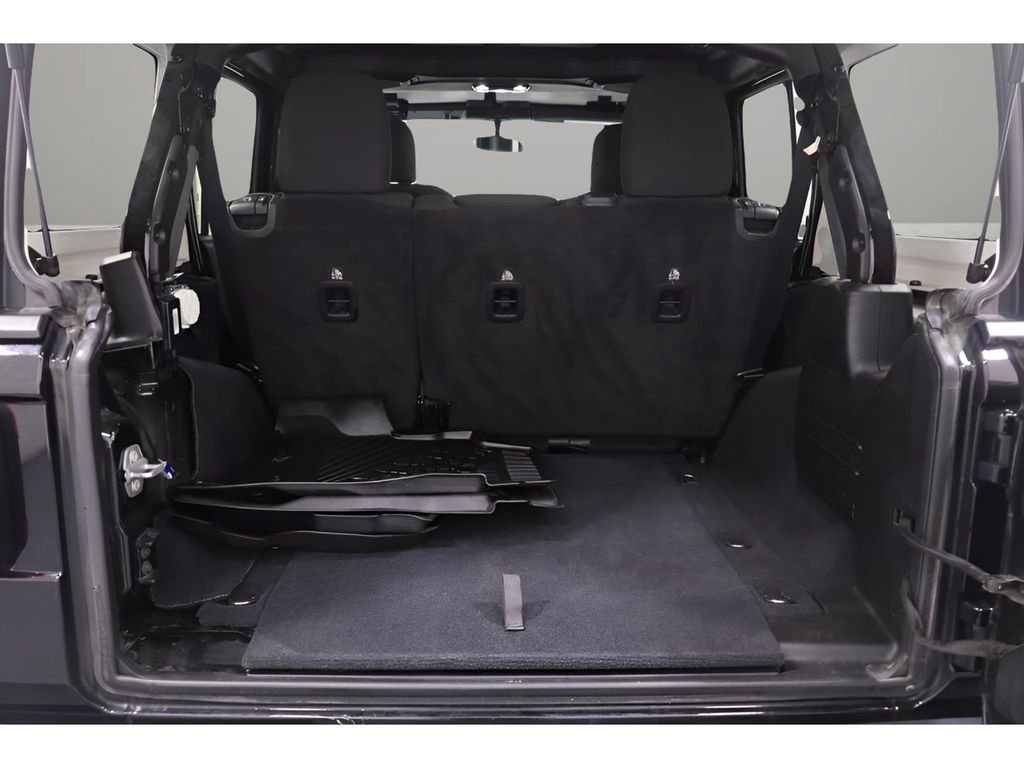 Used 2019 Jeep Wrangler Unlimited Sport S image 21
