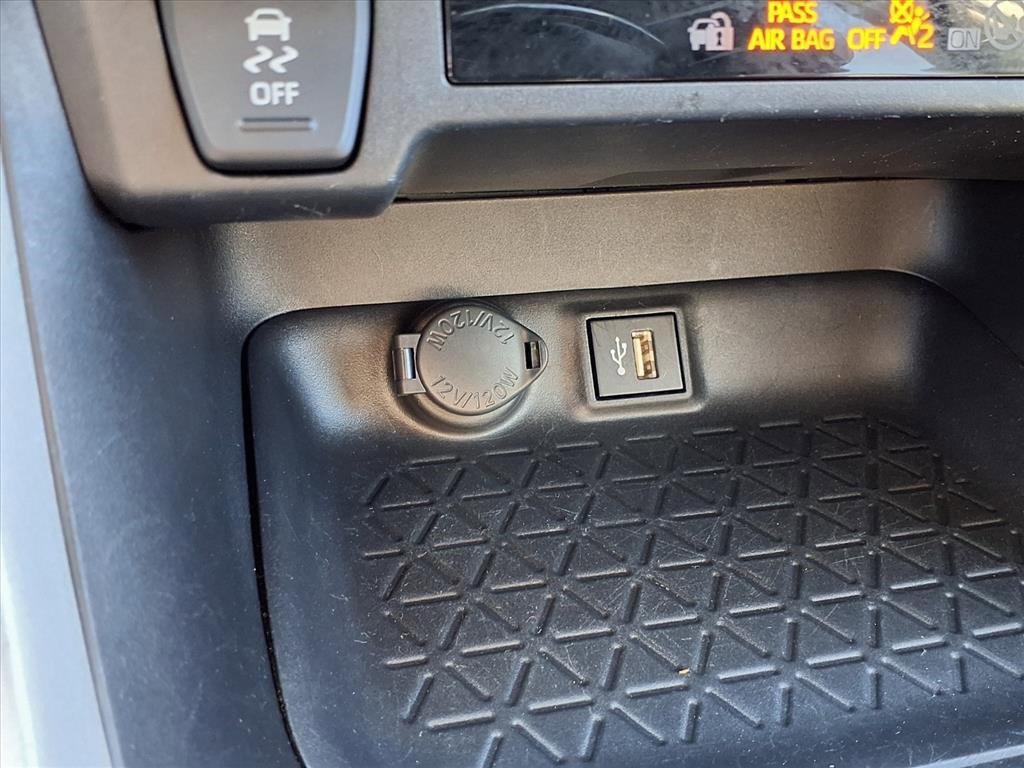 Used 2024 Toyota RAV4 XLE image 12