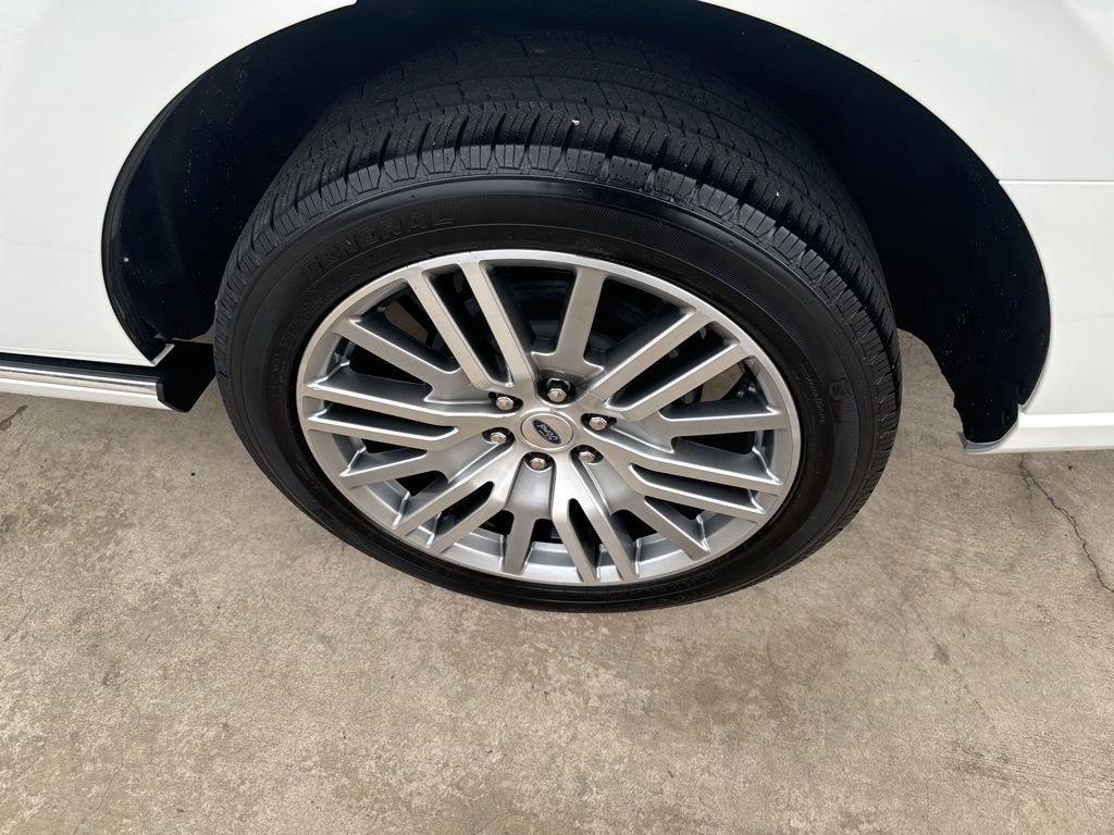 Certified 2022 Ford Expedition Platinum image 29