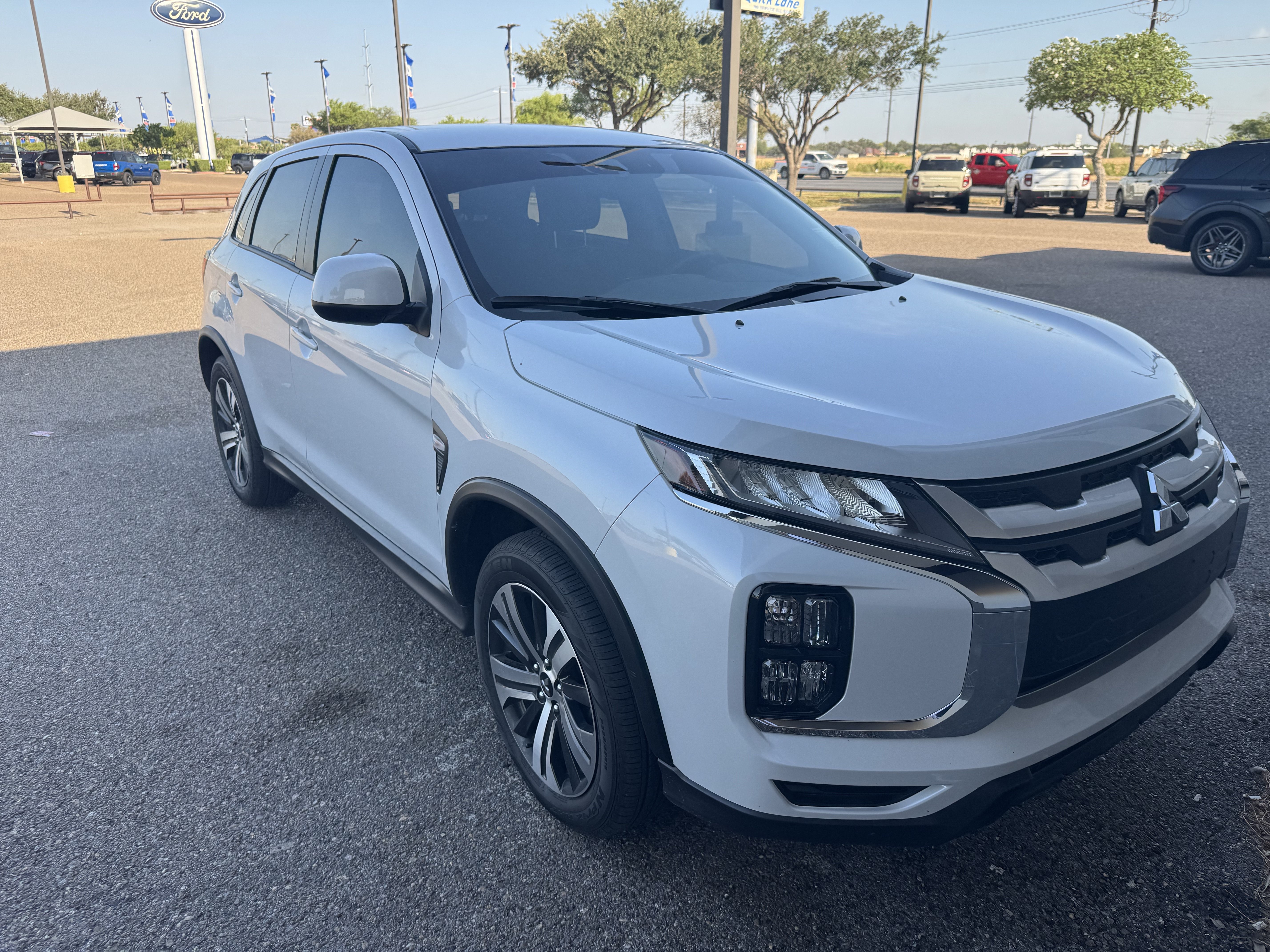 Used 2026 Mitsubishi Outlander Sport ES AWD/4WD image 5