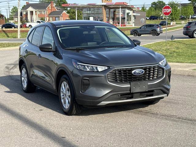 Certified 2025 Ford Escape Active image 3