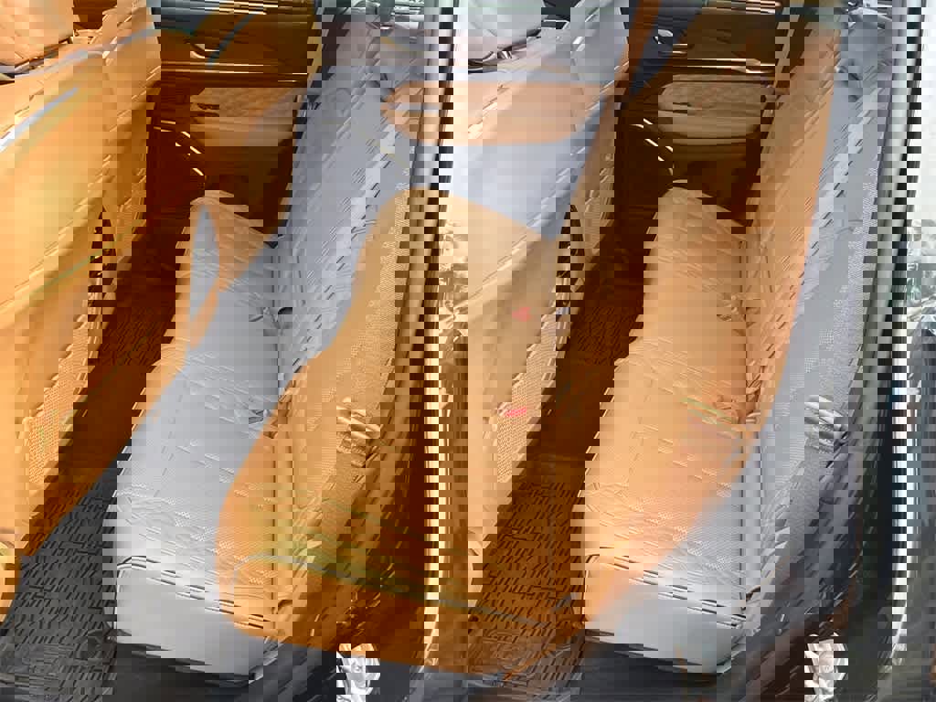 Used 2023 Jeep Grand Cherokee Summit w/ Luxury Tech Group V image 18