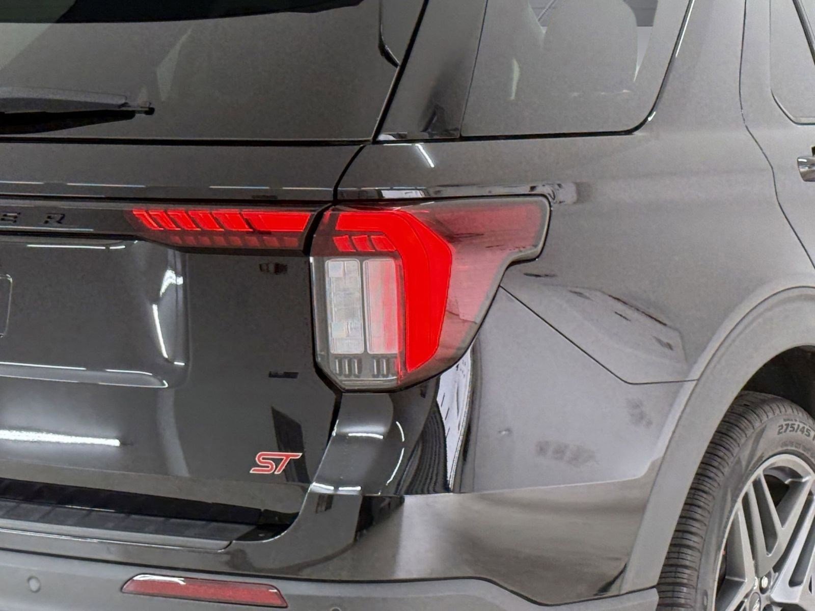 Certified 2025 Ford Explorer ST image 13