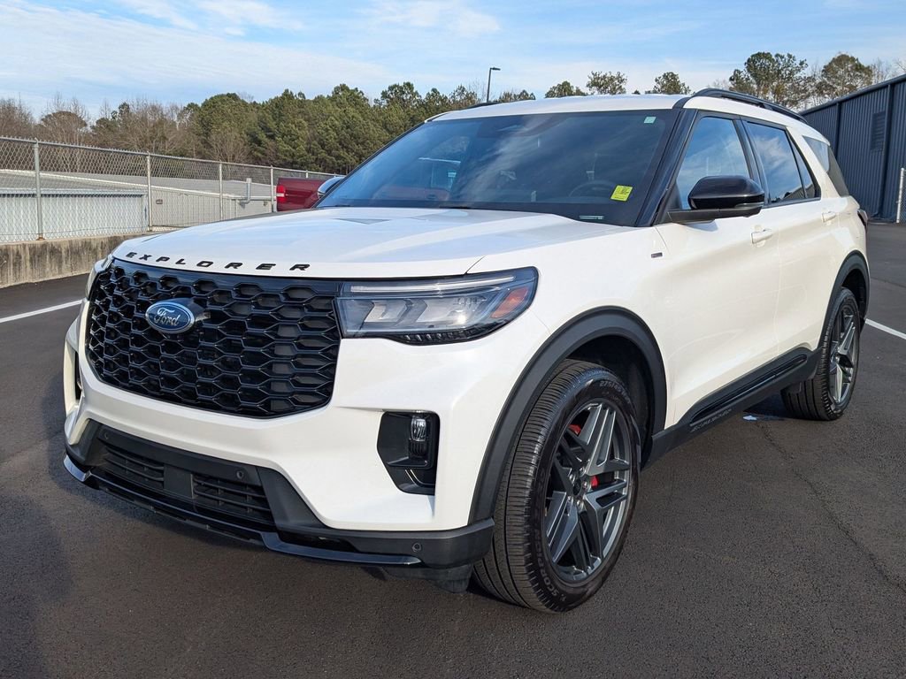 Certified 2025 Ford Explorer ST-Line w/ Premium Package image 2