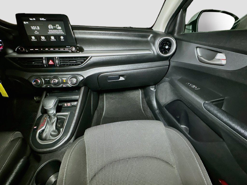 Used 2021 Kia Forte LXS FWD image 32