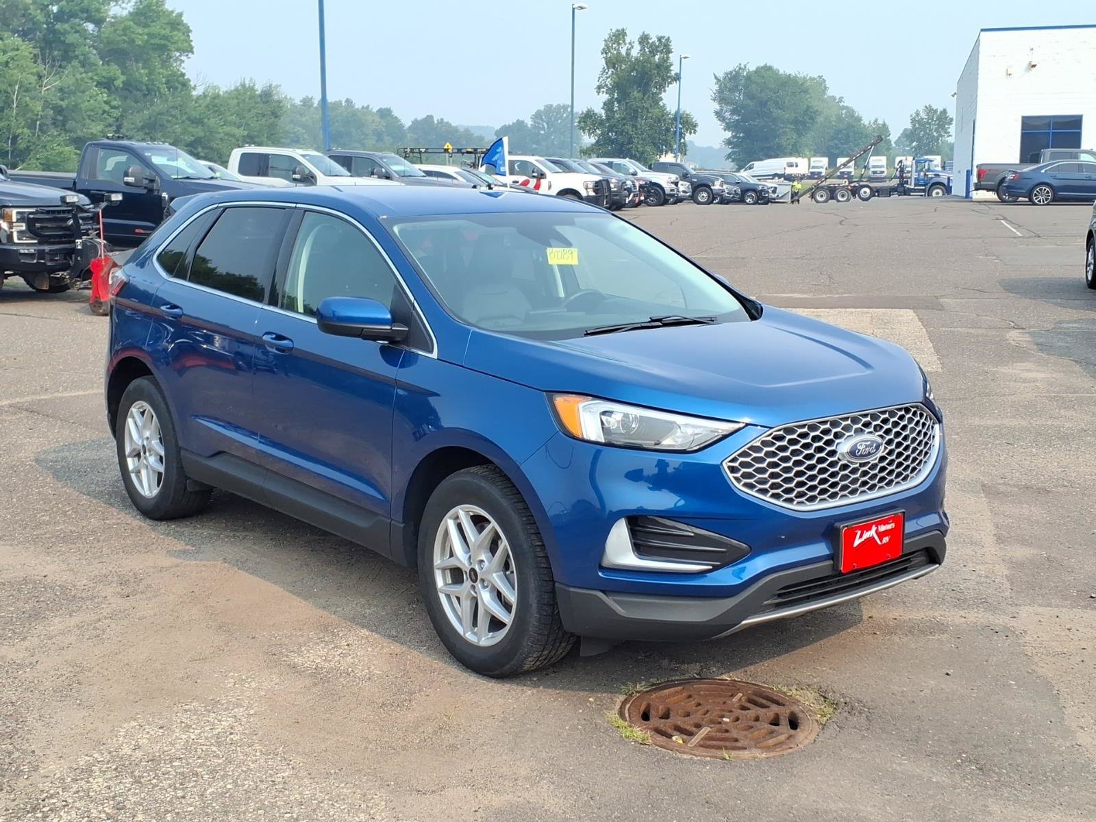 Certified 2024 Ford Edge SEL AWD/4WD image 8
