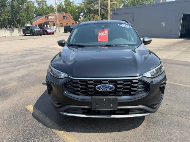Certified 2025 Ford Escape ST-Line AWD/4WD image 5