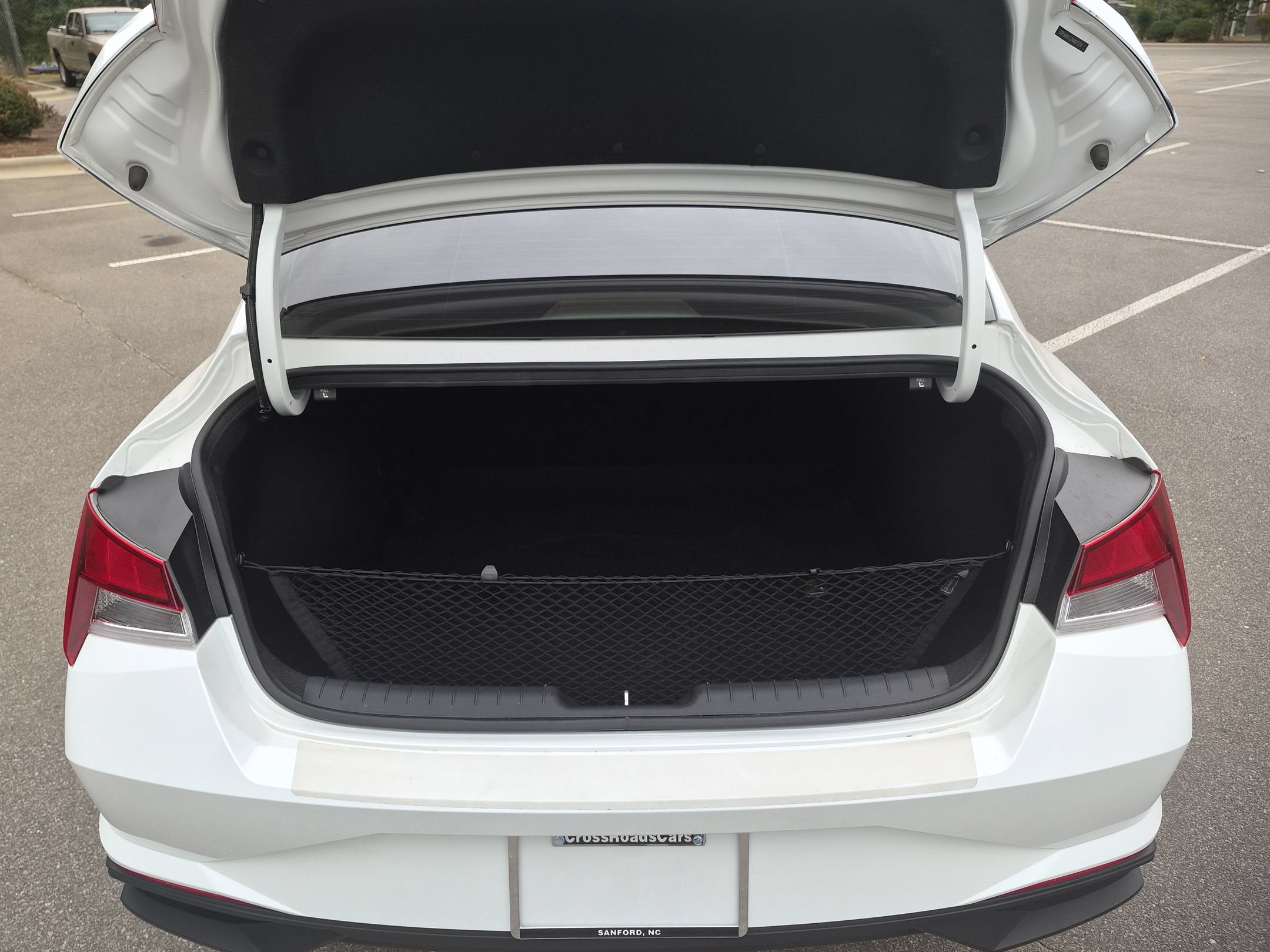 Used 2022 Hyundai Elantra SEL FWD image 31