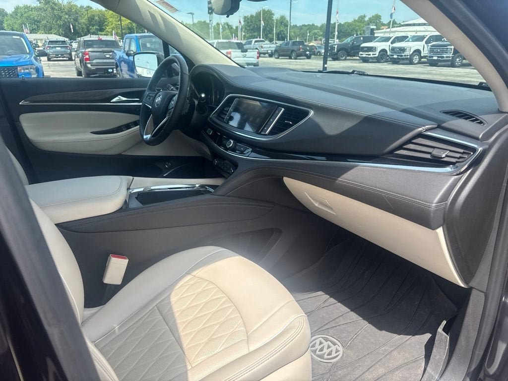 Used 2022 Buick Enclave Avenir w/ Avenir Technology Package AWD/4WD image 21