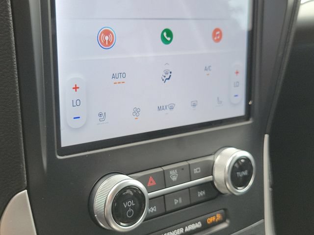 Certified 2024 Ford Edge SEL w/ Sport Appearance Package AWD/4WD image 17
