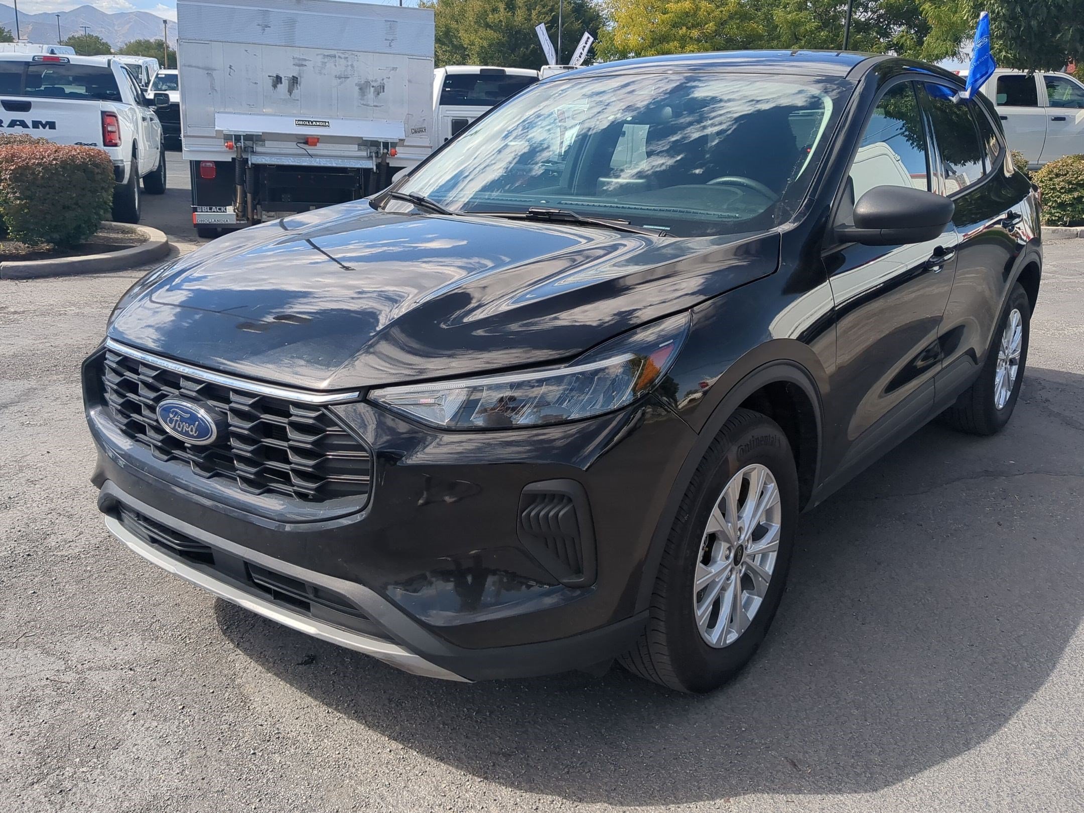 Certified 2025 Ford Escape Active AWD/4WD image 11