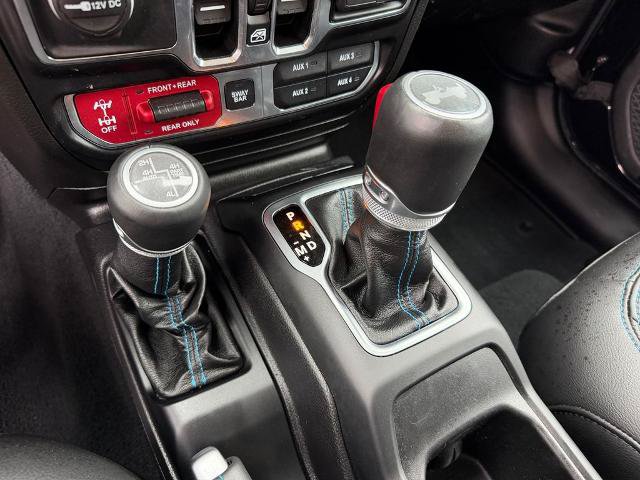 Used 2022 Jeep Wrangler Unlimited Rubicon 4xe w/ Cold Weather Group AWD/4WD image 25