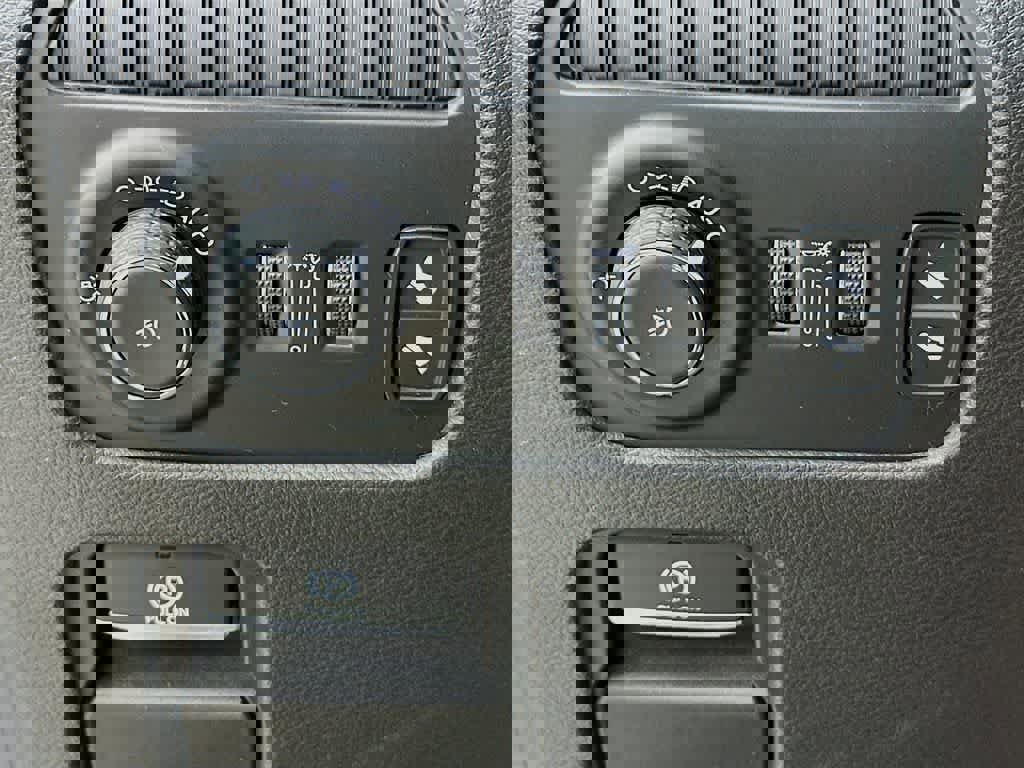 Used 2023 Jeep Wagoneer Series III w/ Preferred Equipment Group image 27