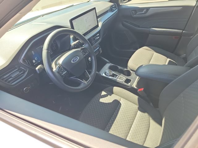 Certified 2023 Ford Escape Active w/ Tech Pack #1 FWD image 3