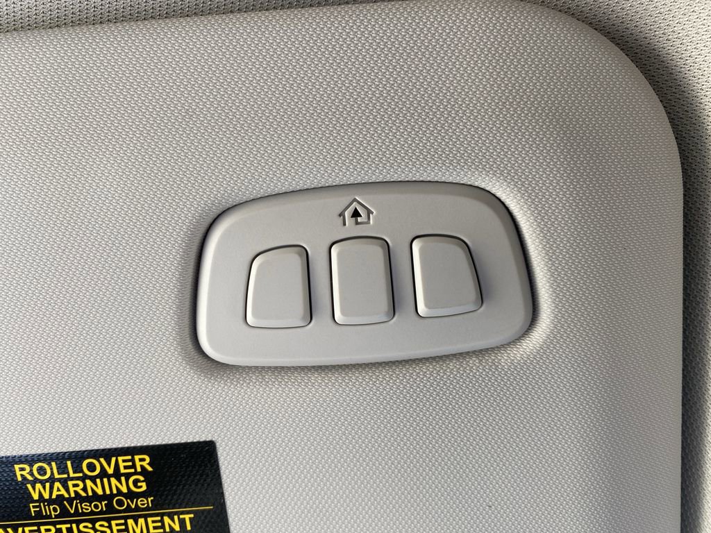 Certified 2025 Ford Escape Platinum image 31