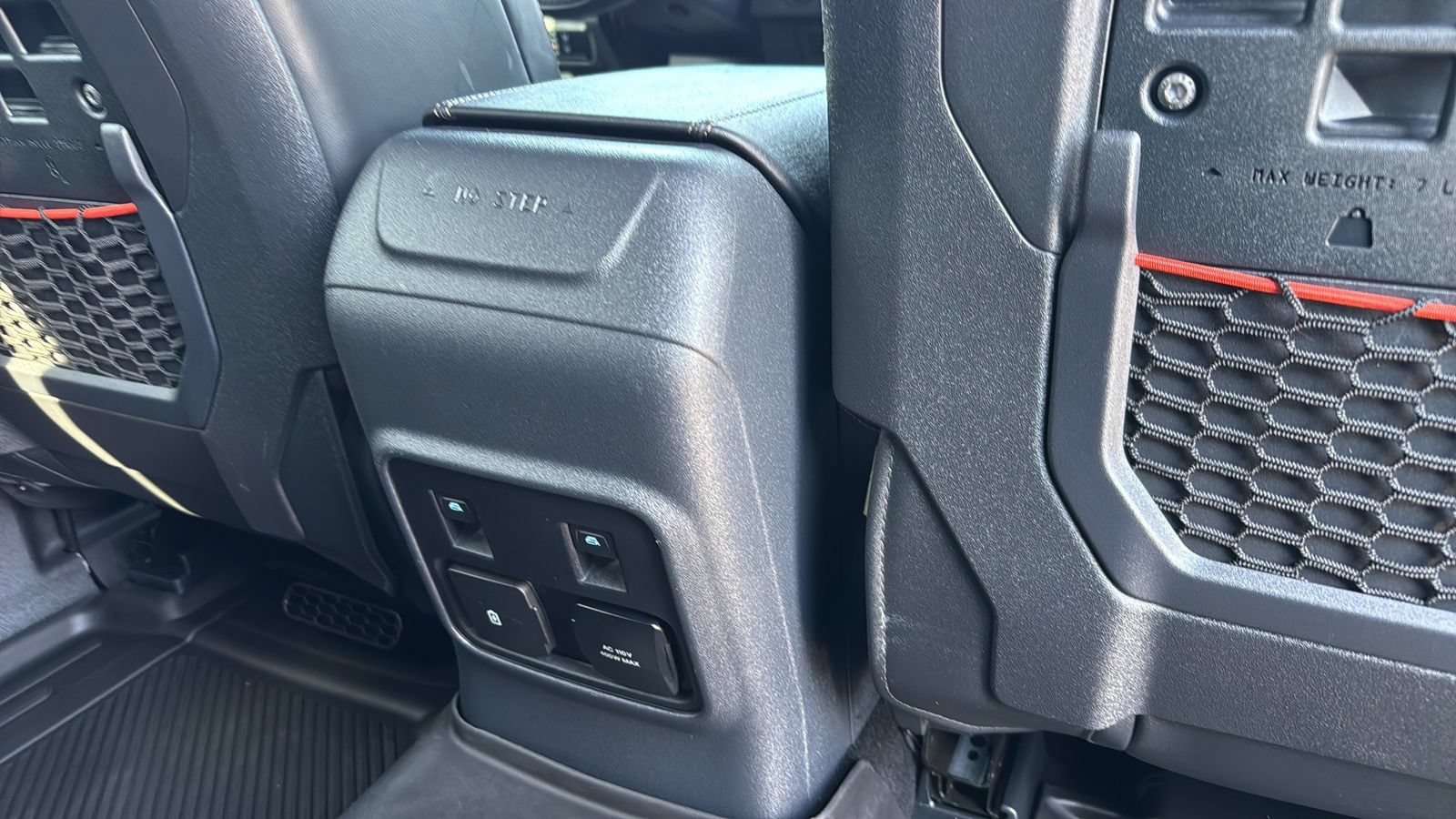 Certified 2024 Ford Bronco Raptor w/ Interior Carbon Fiber Pack 6 AWD/4WD image 28