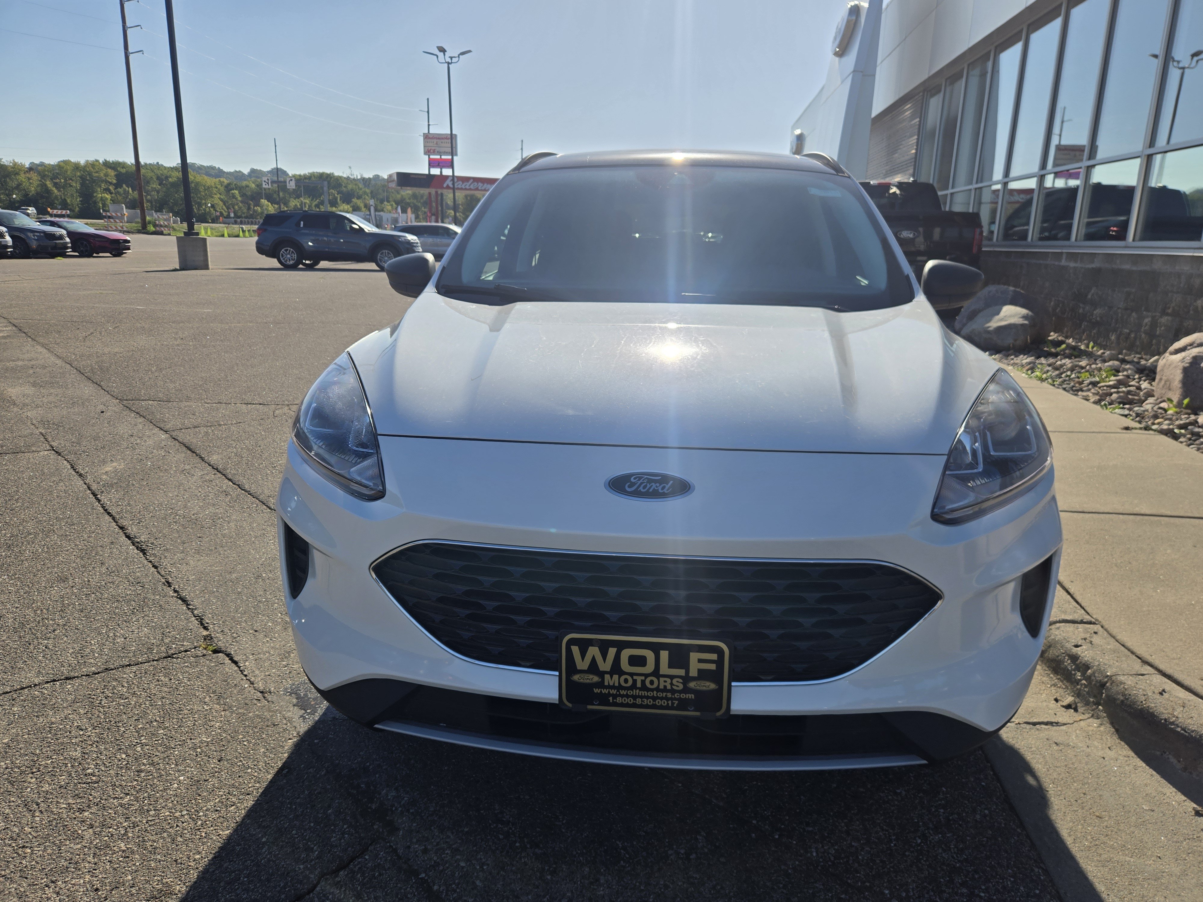 Certified 2022 Ford Escape SE w/ Convenience Package AWD/4WD image 4