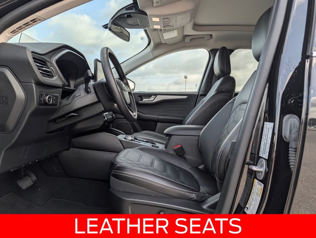 Certified 2023 Ford Escape Platinum w/ Premium Technology Package AWD/4WD image 11