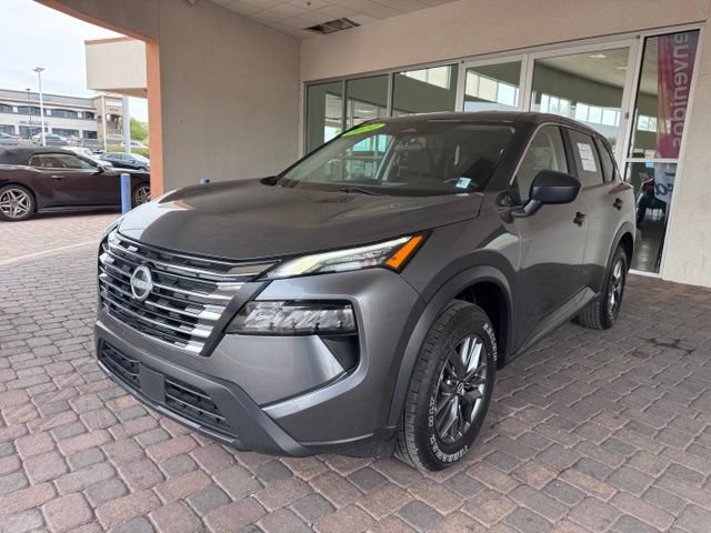 Used 2024 Nissan Rogue S AWD/4WD image 1