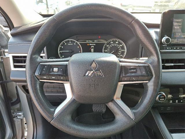 Used 2022 Mitsubishi Outlander ES image 19