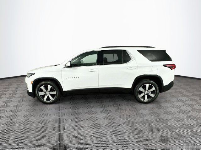 Used 2023 Chevrolet Traverse LT w/ LT Premium Package AWD/4WD image 8