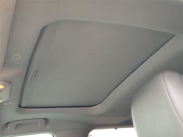 Used 2024 Toyota Highlander XLE AWD/4WD image 19