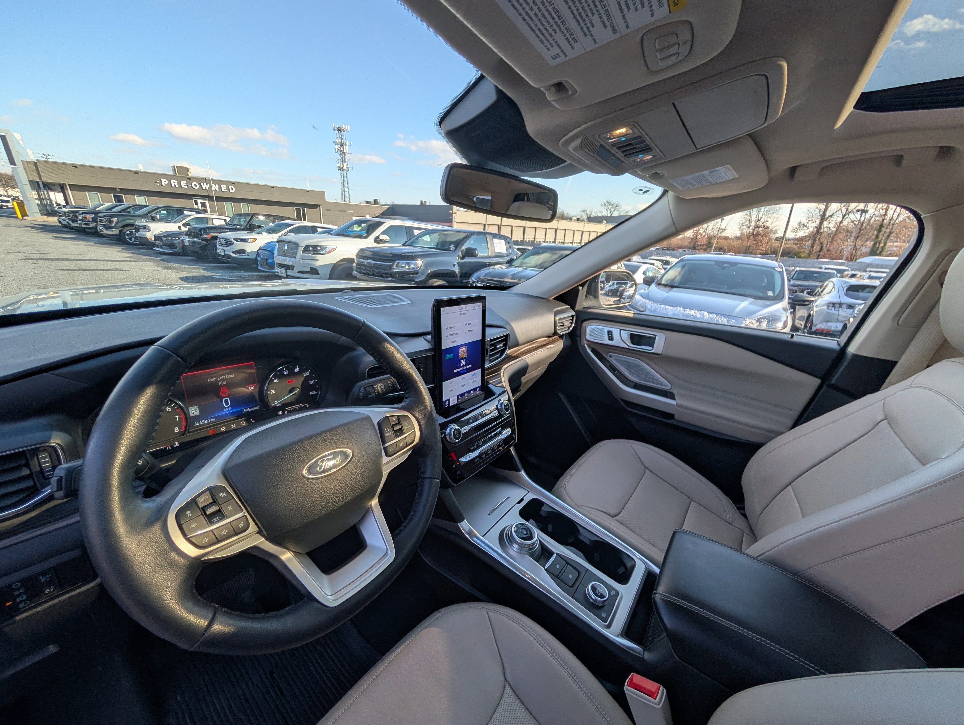 Certified 2023 Ford Explorer Limited w/ Limited Technology Package image 19