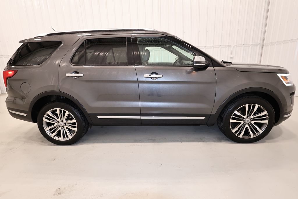 Certified 2018 Ford Explorer Platinum AWD/4WD image 2