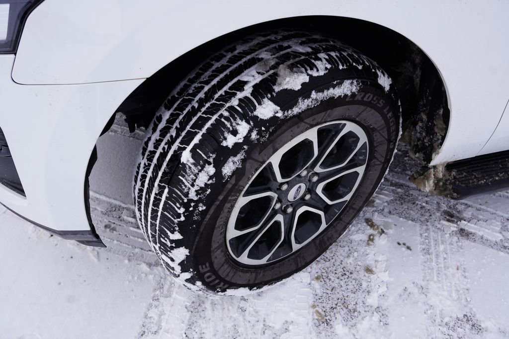 Certified 2024 Ford Expedition Max XLT image 14