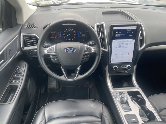 Certified 2024 Ford Edge SEL w/ Convenience Package AWD/4WD image 17