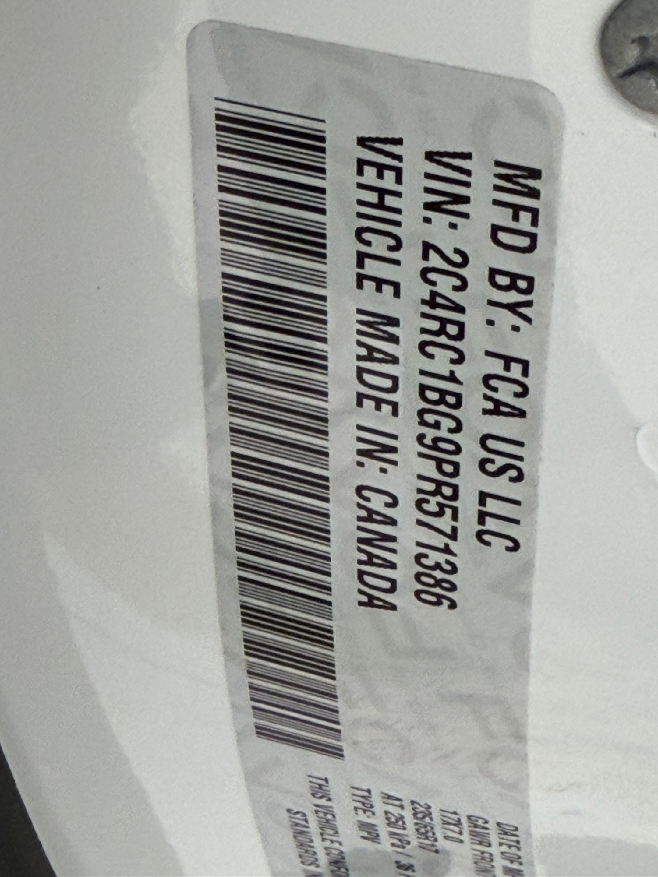 Used 2023 Chrysler Pacifica Touring-L image 15