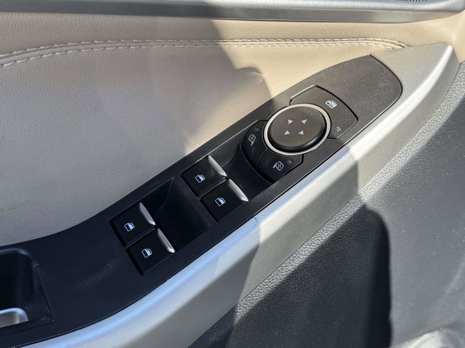 Certified 2022 Ford Explorer XLT w/ Equipment Group 202A image 14