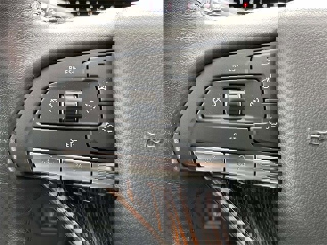 Used 2021 Cadillac Escalade ESV Premium Luxury image 20