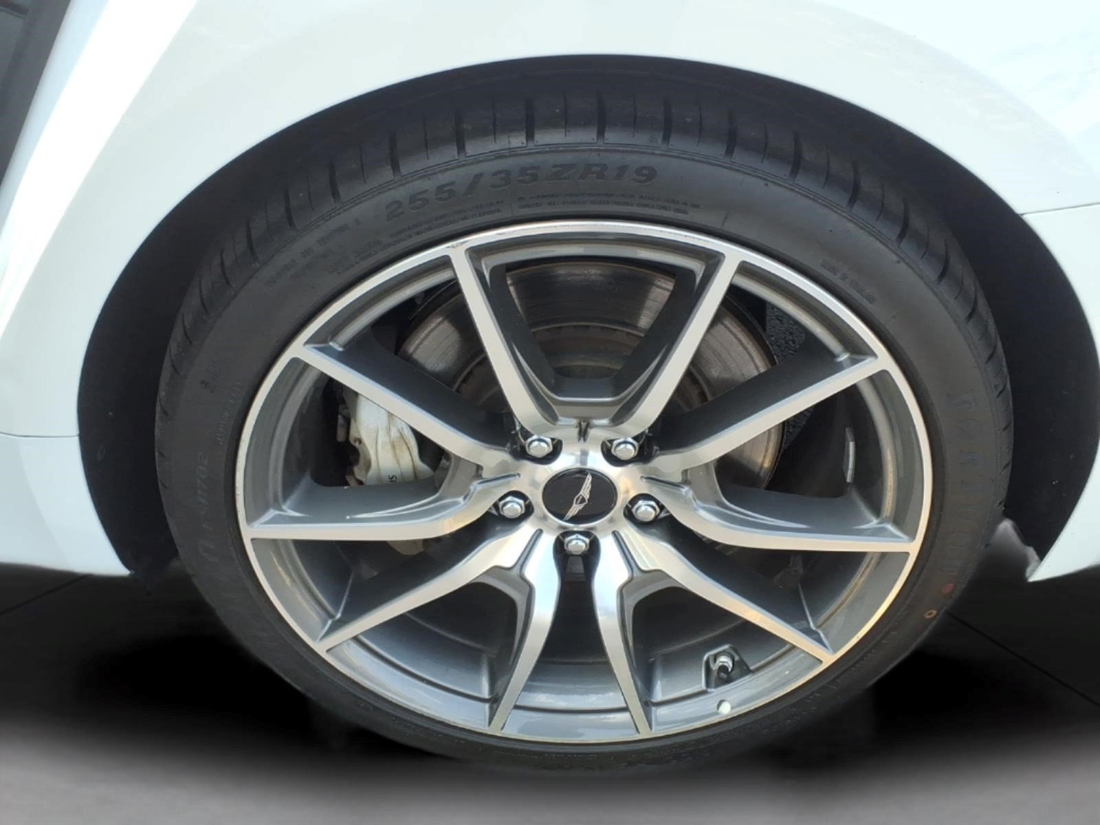 Used 2025 Genesis G70 2.5T AWD/4WD image 14