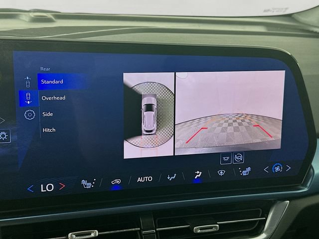 Used 2024 Chevrolet Equinox EV LT FWD image 19
