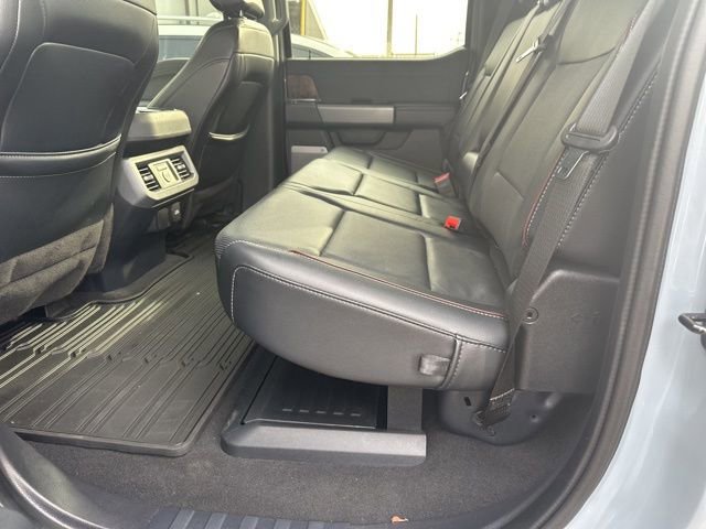 Certified 2024 Ford F250 Lariat w/ Lariat Ultimate Package image 8