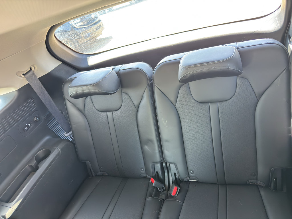 Used 2023 Kia Sorento SX AWD/4WD image 10