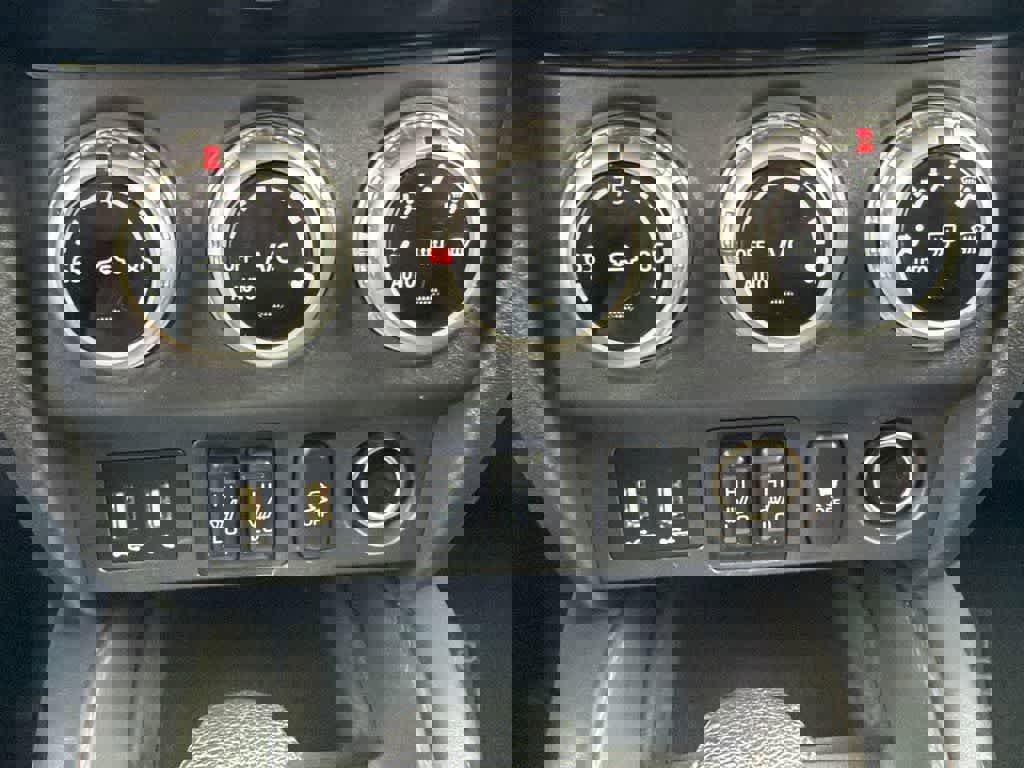 Used 2024 Mitsubishi Outlander Sport SE image 28