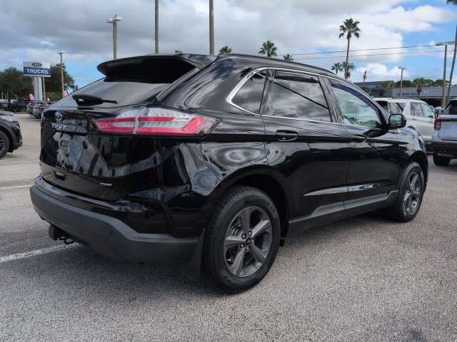 Certified 2022 Ford Edge SEL w/ Sport Appearance Package AWD/4WD image 4