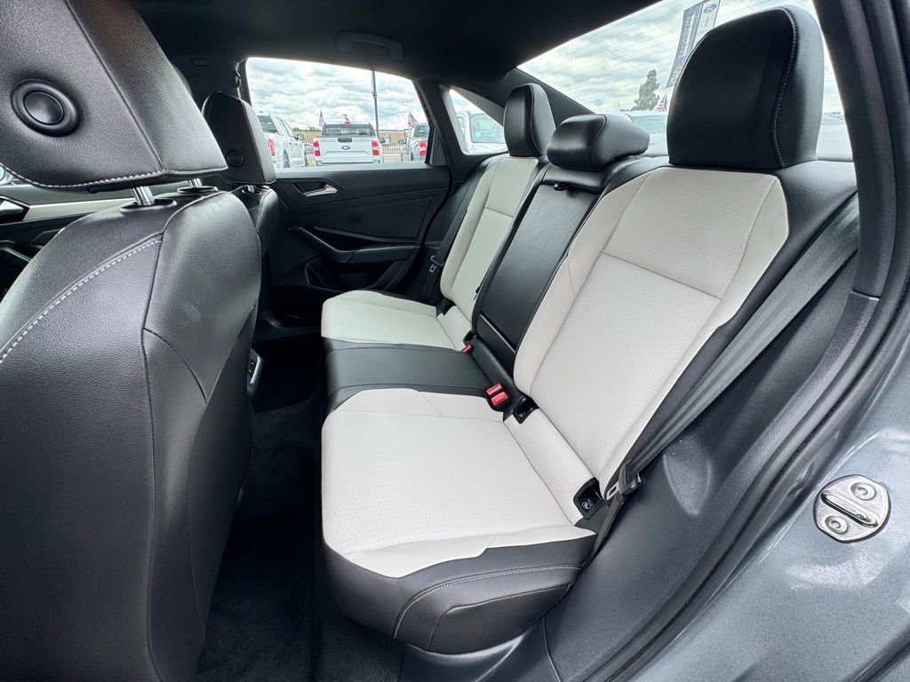 Used 2019 Volkswagen Jetta R-Line w/ R-Line Cold Weather Package FWD image 42