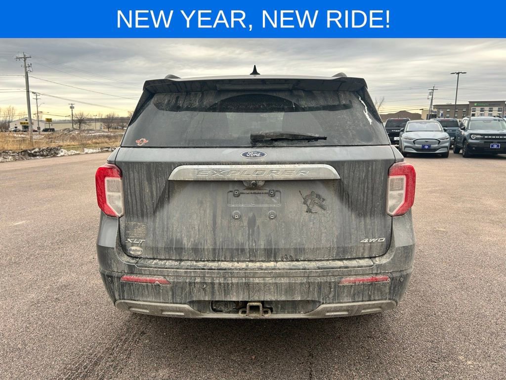 Certified 2021 Ford Explorer XLT w/ Equipment Group 202A image 5