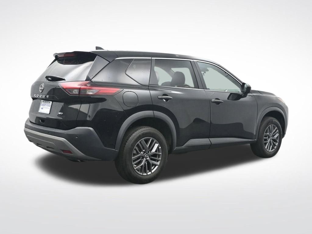 Used 2023 Nissan Rogue S AWD/4WD image 6