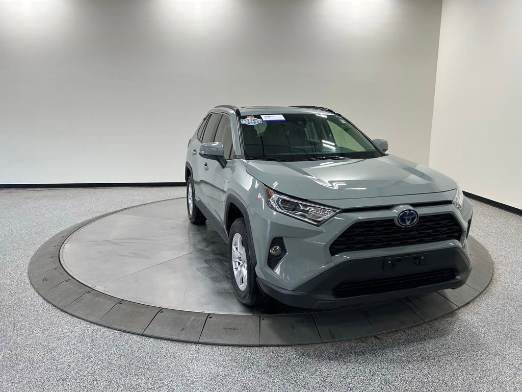 Used 2019 Toyota RAV4 XLE w/ Convenience Package AWD/4WD image 7