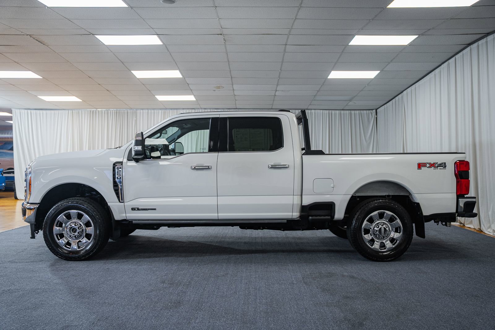 Certified 2023 Ford F250 Lariat w/ Lariat Ultimate Package AWD/4WD image 4