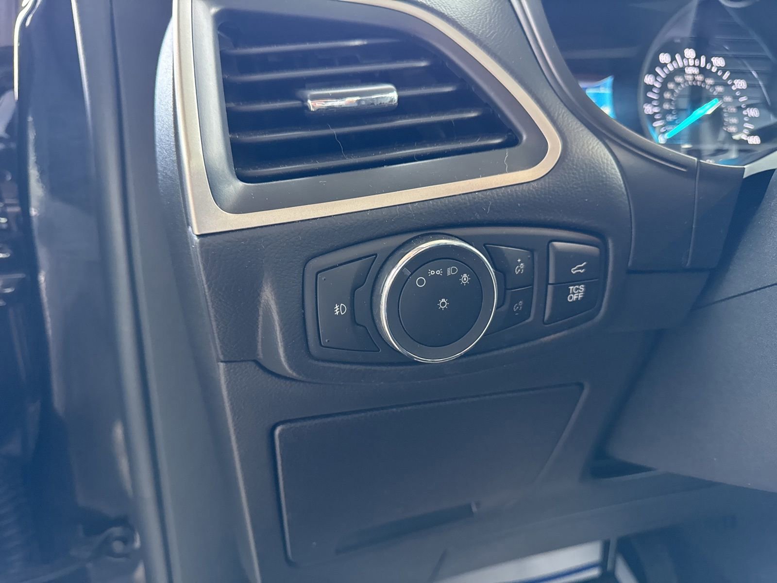 Certified 2023 Ford Edge SEL w/ Convenience Package image 29