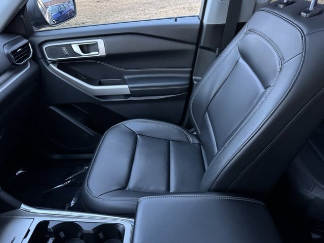 Certified 2023 Ford Explorer XLT w/ Equipment Group 202A image 31