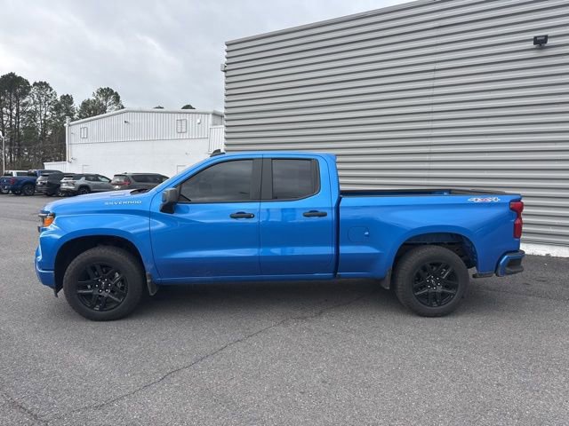 Used 2025 Chevrolet Silverado 1500 Custom w/ Turbomax Blackout Package image 2
